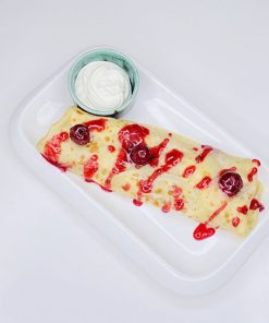 Млинець з Вишнею та домашнім сиром